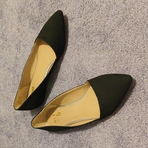 Almost new pointy ballerina 🖤